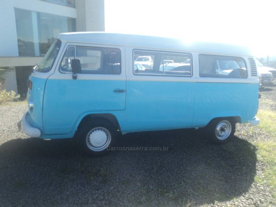 VOLKSWAGEN - KOMBI - 1997/1998 - Azul - R$ 45.000,00