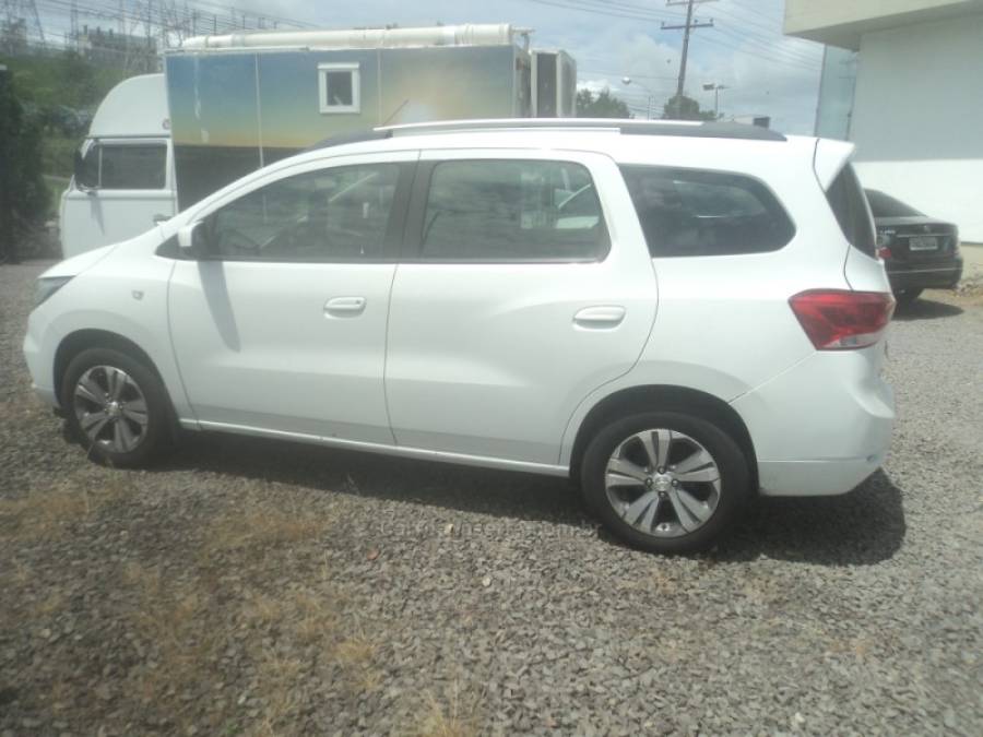 CHEVROLET - SPIN - 2020/2020 - Branca - R$ 65.000,00