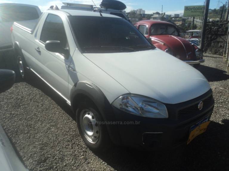FIAT - STRADA - 2014/2015 - Branca - R$ 48.000,00