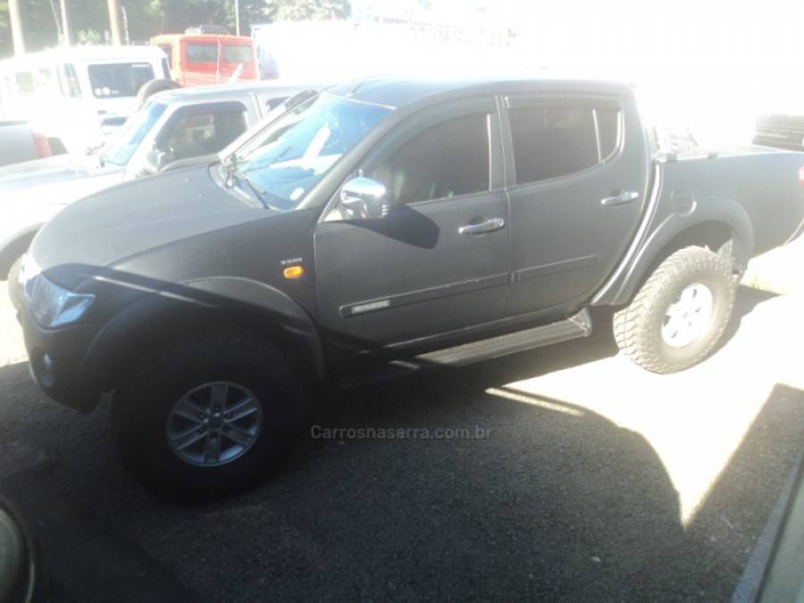 MITSUBISHI - L200 TRITON - 2009/2009 - Preta - R$ 85.000,00