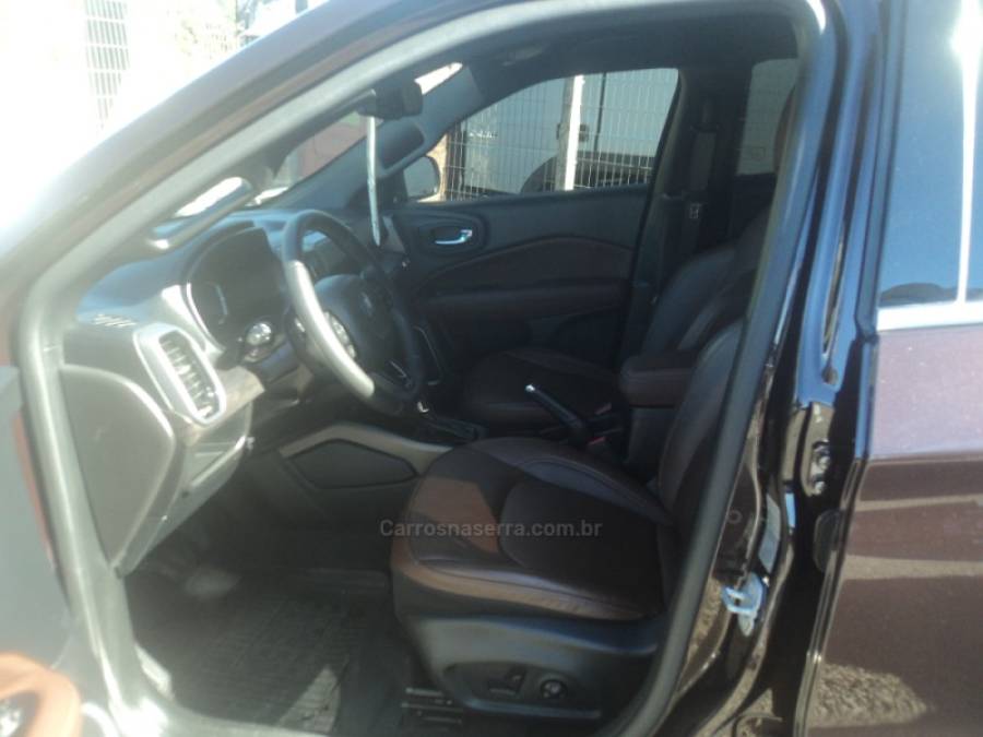 FIAT - TORO - 2021/2022 - Marrom - R$ 146.000,00