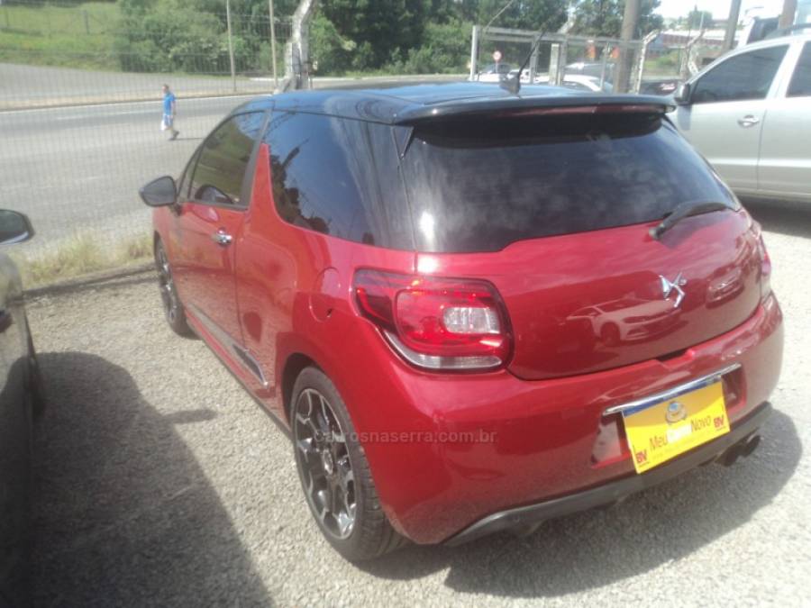 CITROËN - DS3 - 2012/2013 - Vermelha - R$ 68.000,00