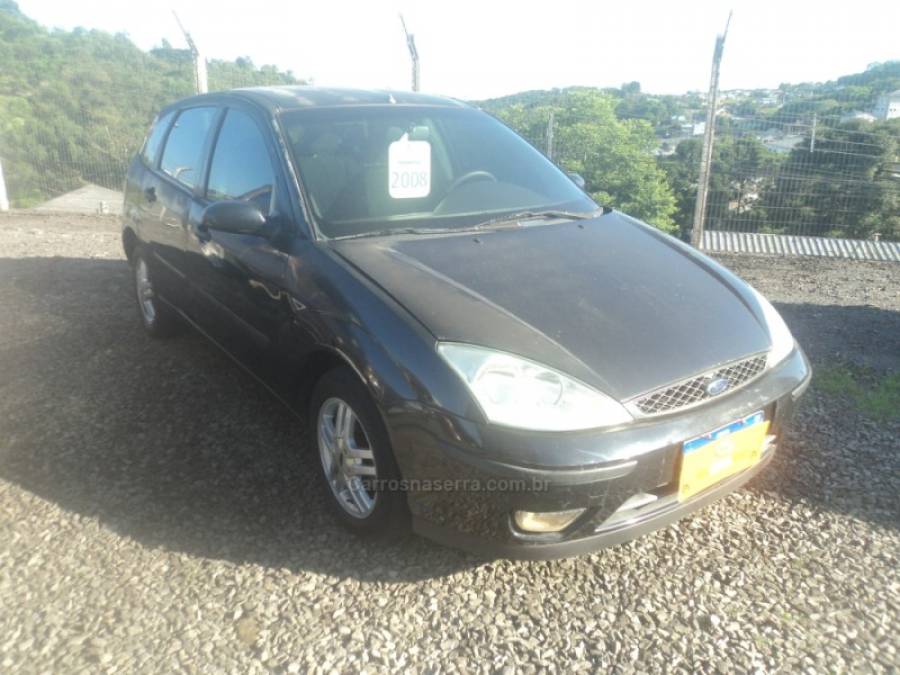 FORD - FOCUS - 2007/2008 - Preta - R$ 17.000,00