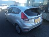 FORD - FIESTA - 2016/2016 - Prata - R$ 45.000,00