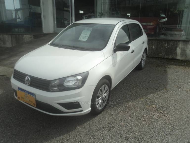 VOLKSWAGEN - GOL - 2022/2022 - Branca - R$ 58.000,00