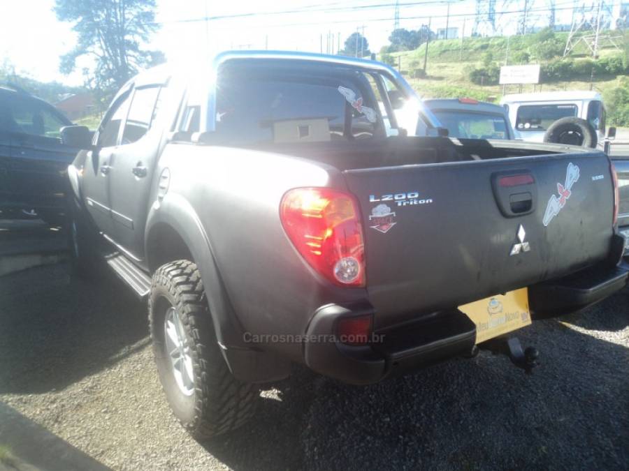 MITSUBISHI - L200 TRITON - 2009/2009 - Preta - R$ 85.000,00