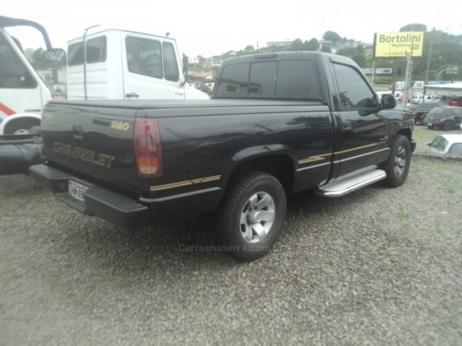 CHEVROLET - SILVERADO - 1997/1998 - Preta - Sob Consulta