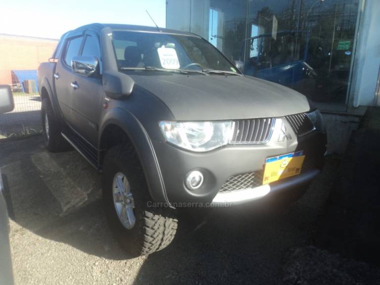 MITSUBISHI - L200 TRITON - 2009/2009 - Preta - R$ 85.000,00