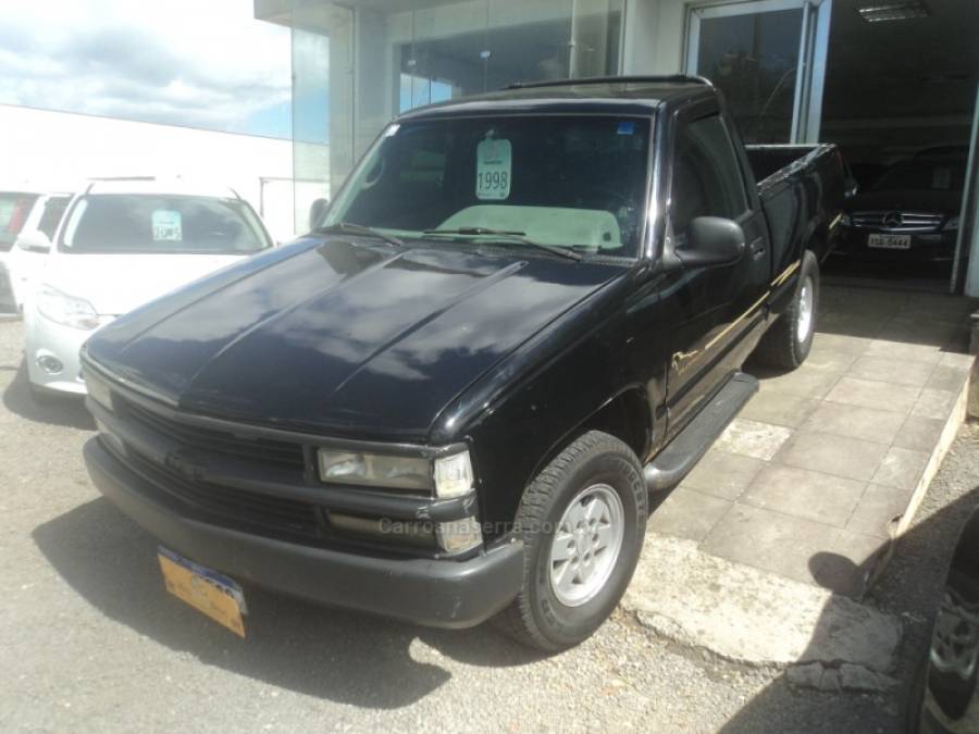 CHEVROLET - SILVERADO - 1998/1998 - Preta - R$ 55.000,00