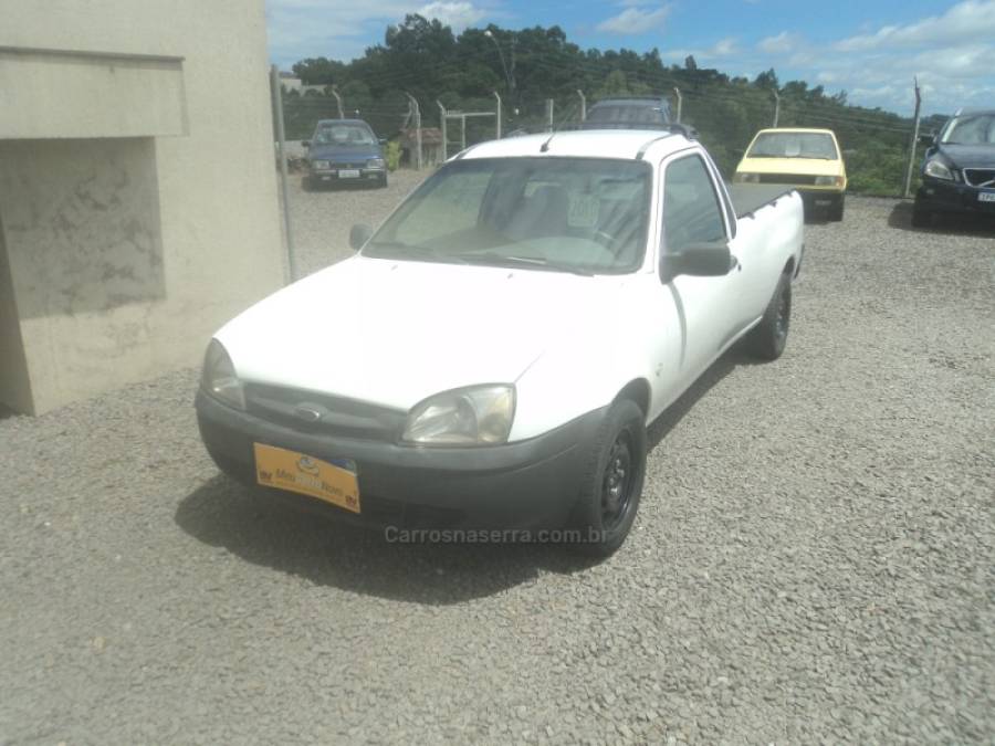 FORD - COURIER - 2009/2010 - Branca - R$ 35.000,00