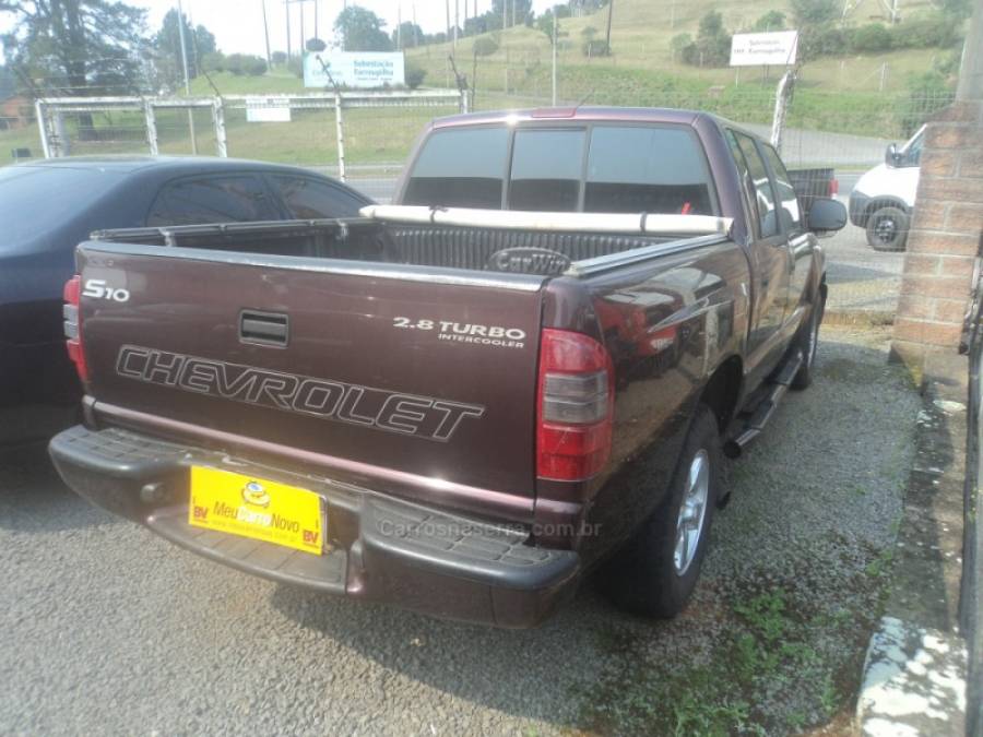 CHEVROLET - S10 - 2002/2003 - Vermelha - R$ 62.000,00