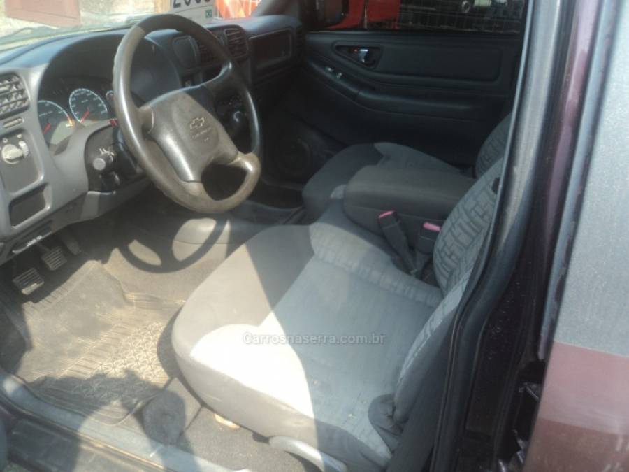 CHEVROLET - S10 - 2002/2003 - Vermelha - R$ 62.000,00